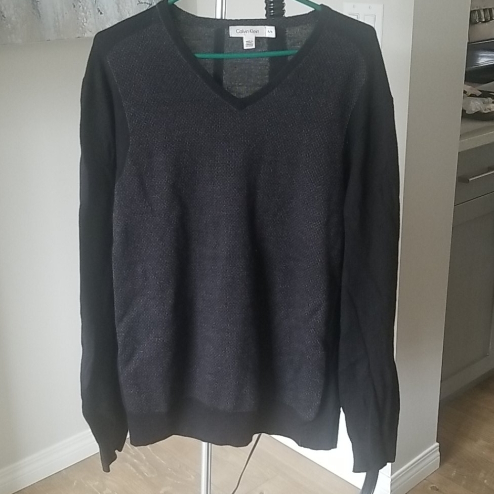 Calvin Klein V neck sweater